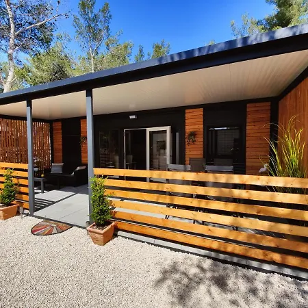 营地 Aria Mobile Home, Oaza Mira 5 Star Camping, Dalmatia 德拉格